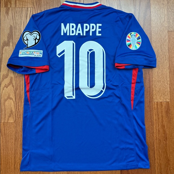 France Soccer Jersey Euro 2024 Large - Picture 2 of 5